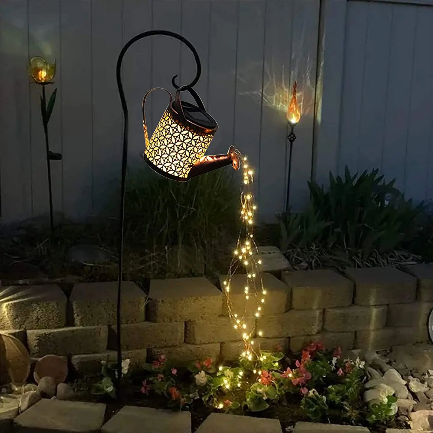 ámpara Solar de Riego en Forma de Regadera – Luz Colgante Decorativa para Jardín